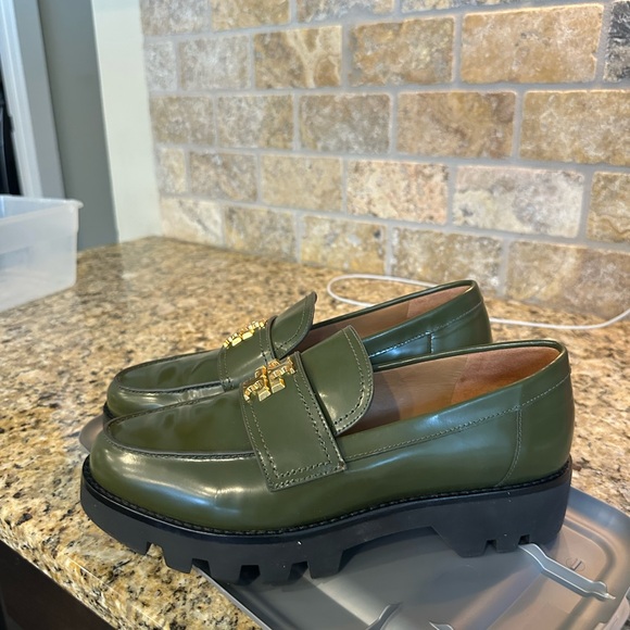 Tory Burch Mini Everly Green Chunky Lug Sole Leather Loafers Size 8 - Picture 2 of 6